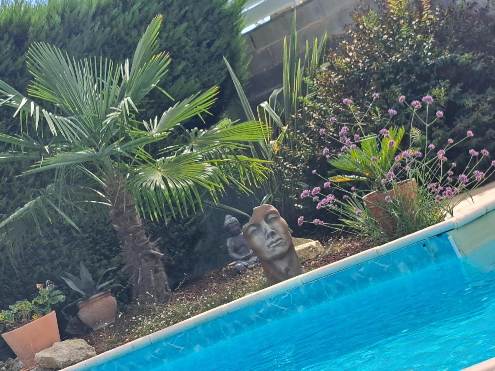 La Tropezienne Castera-Verduzan Bagian luar foto